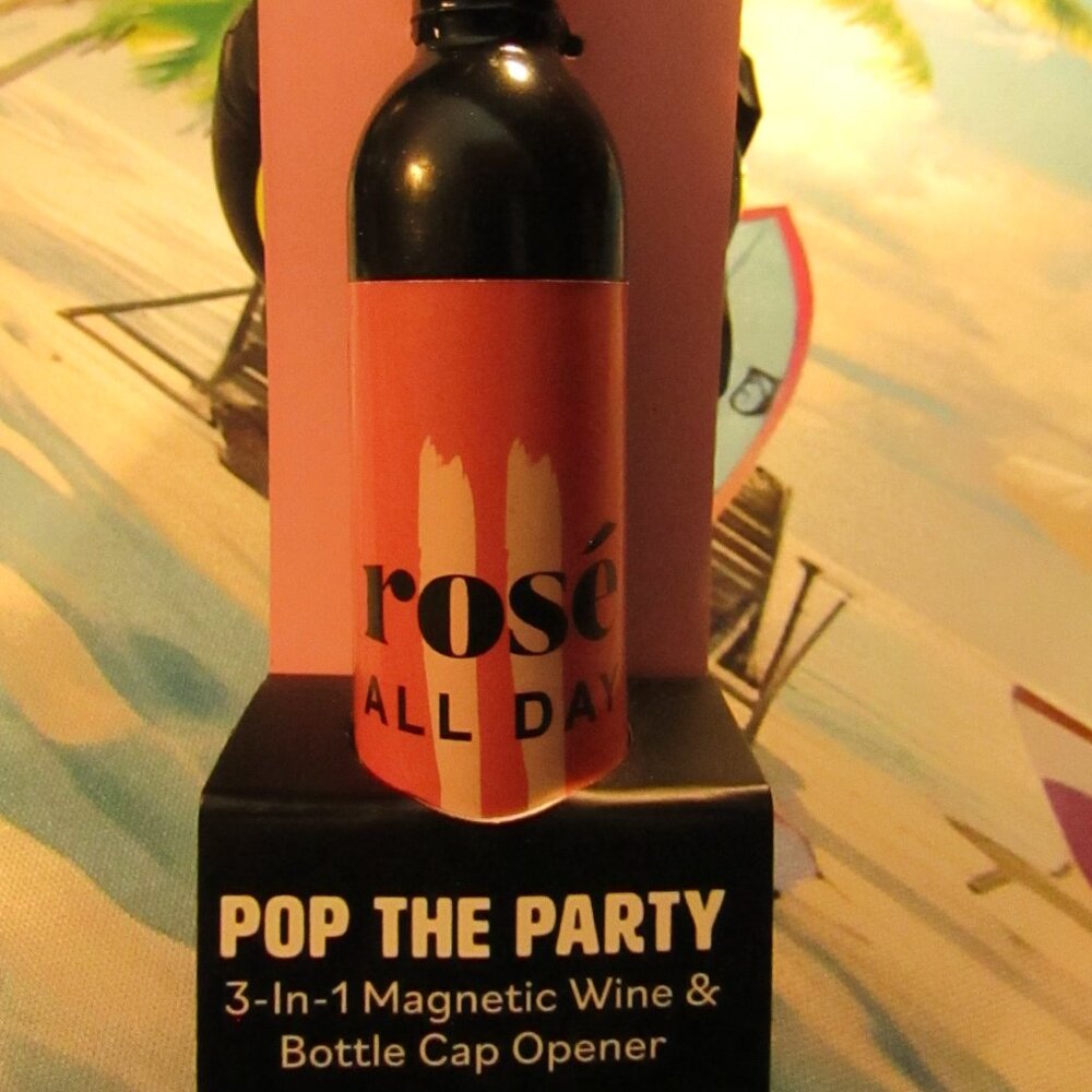 Wine Opener | Bottle Key | Magnetic | Modern Monkey